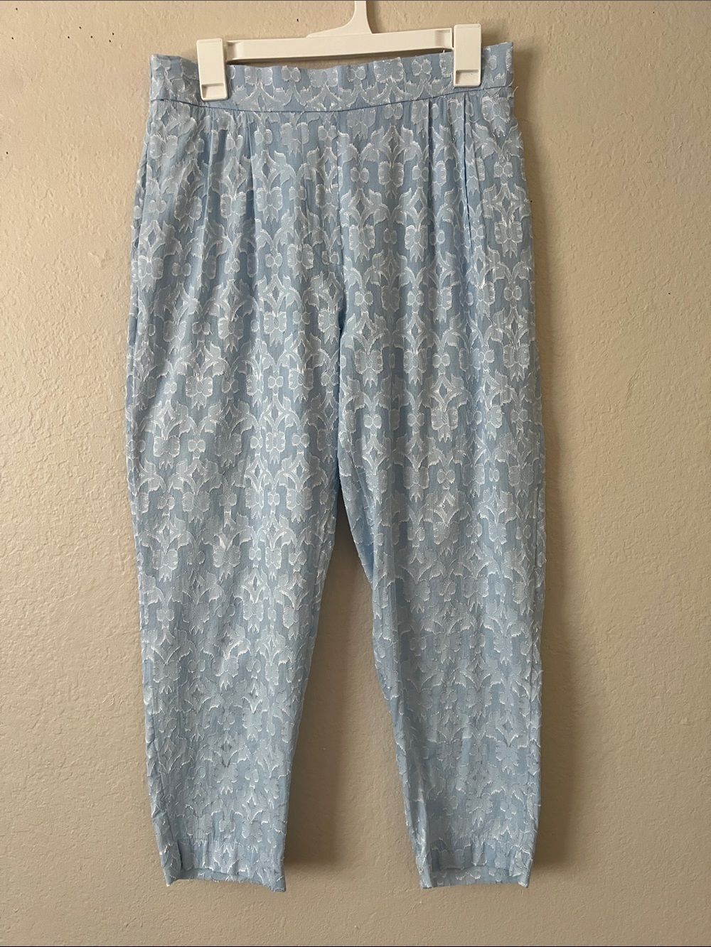 EUC SUNDAY St. TROPEZ Cotton Blend Textured Pull On Pant Light Blue Size Unknown